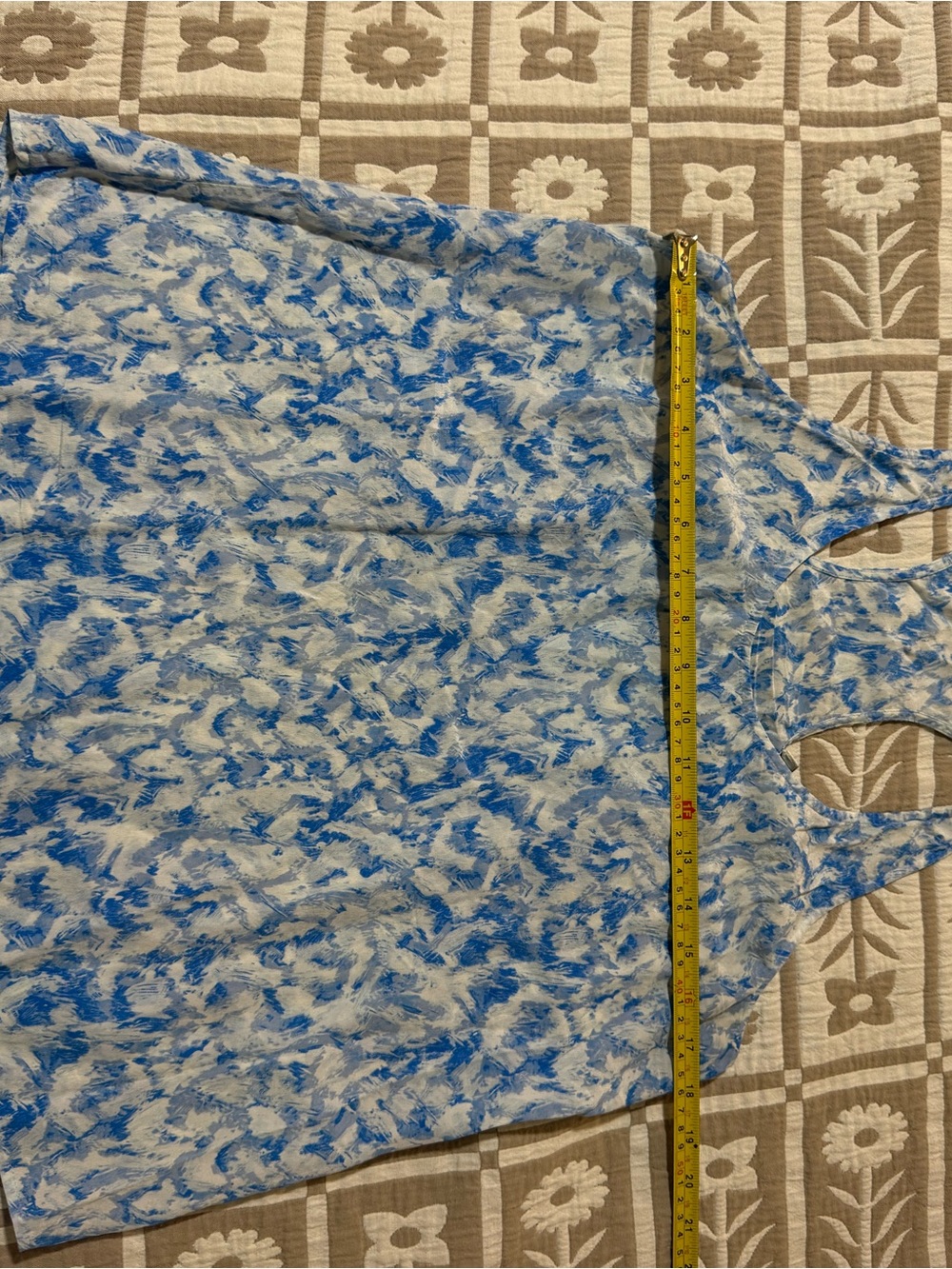 Joie 100% Silk Blue Patterned Sleeveless Tank Top - Picture 7 of 7